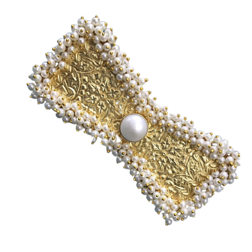 White beads Gold Ring