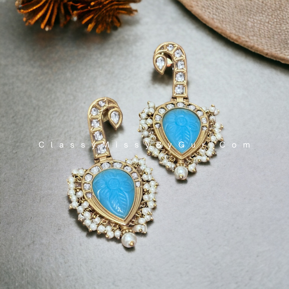 Semi-precious stone beads earrings