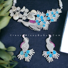 Load image into Gallery viewer, Stunning Silver Tone Engraved Statement Peacock Choker Necklace