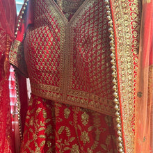 Load image into Gallery viewer, Bridal lehenga