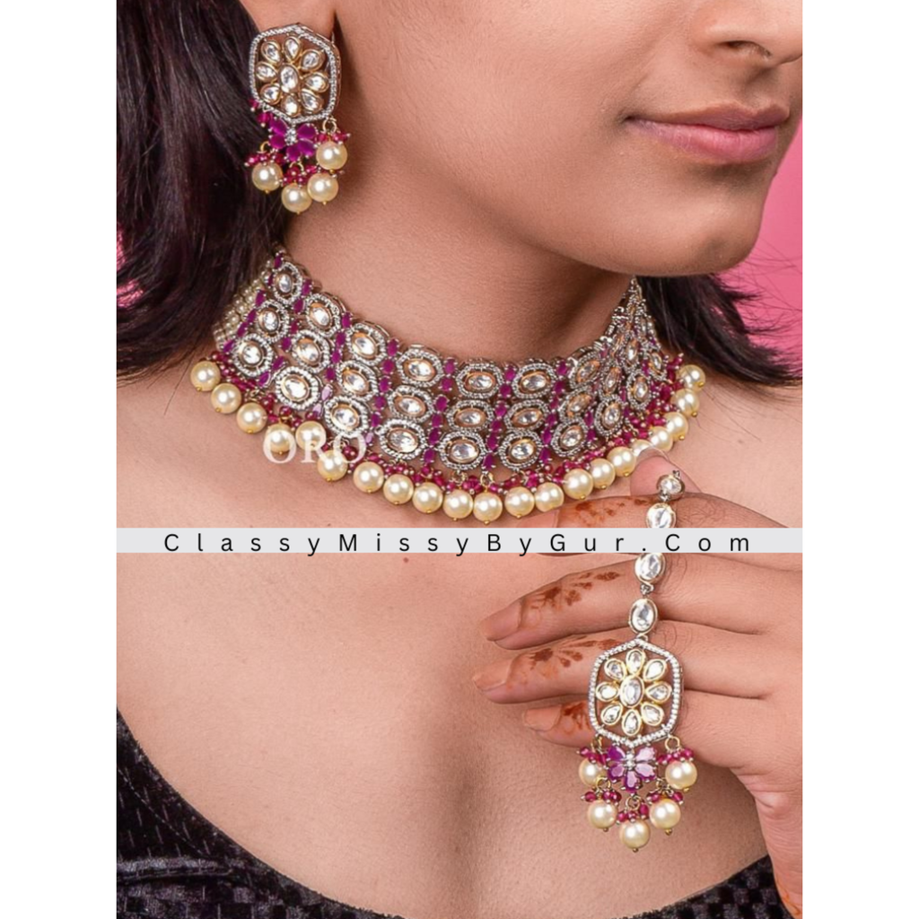 Choker Necklace with earrings and Maang tikka