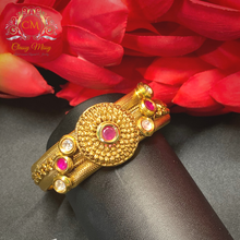 Load image into Gallery viewer, Kundan &amp; Ruby Antique Gold plated Kada
