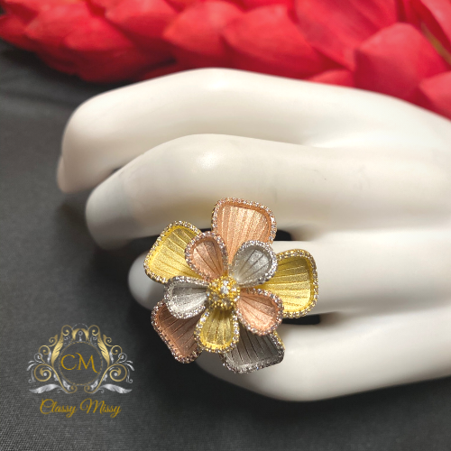 Rose gold flower ring